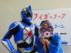 パープルウーニはタイガーフークにぞっこん！