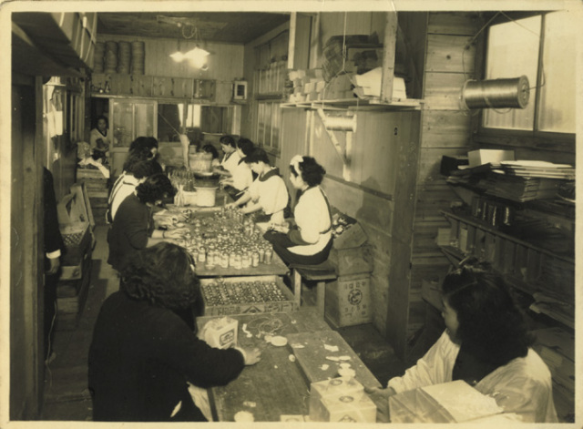 レトロうに仕上げ作業